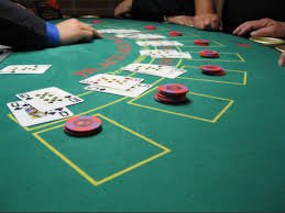 Bandar Poker table layout and card display on pipetbet platform